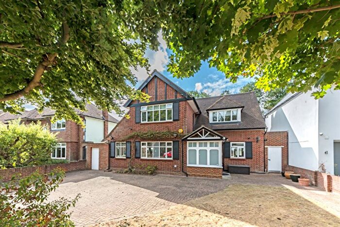 5 Bedroom Detached House For Sale In Ormond Crescent, Hampton, TW12