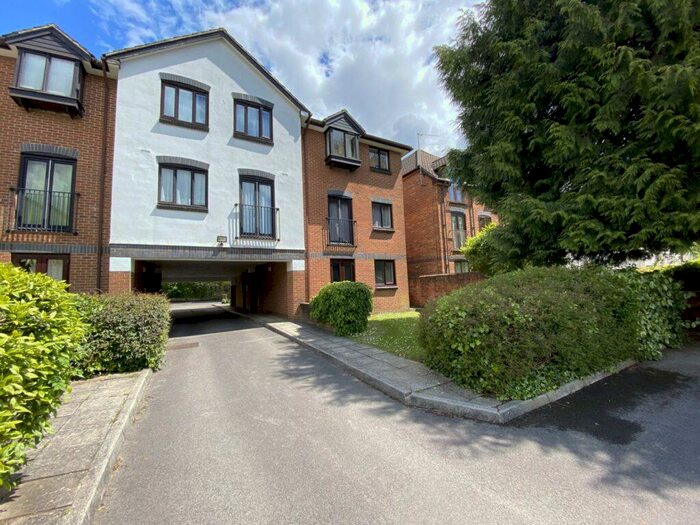 Studio To Rent In Mayflower Court, Banister Park, Southampton, Hampshire, SO15