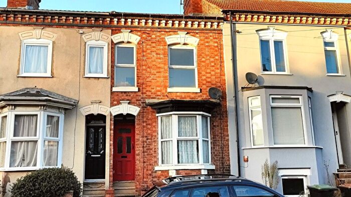 3 Bedroom Terraced House To Rent In Knox Road, Wellingborough, NN8