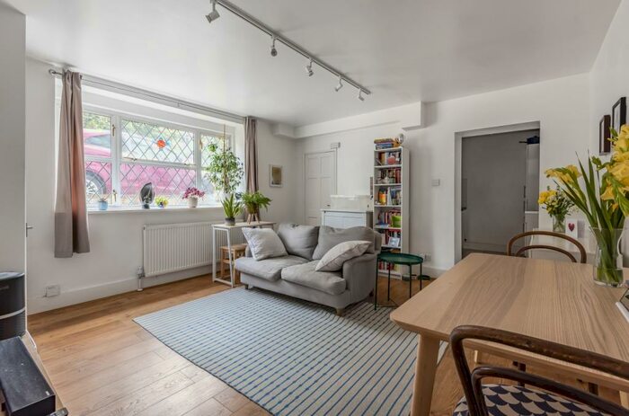 1 Bedroom Flat To Rent In St. Mary's Road London, SE15