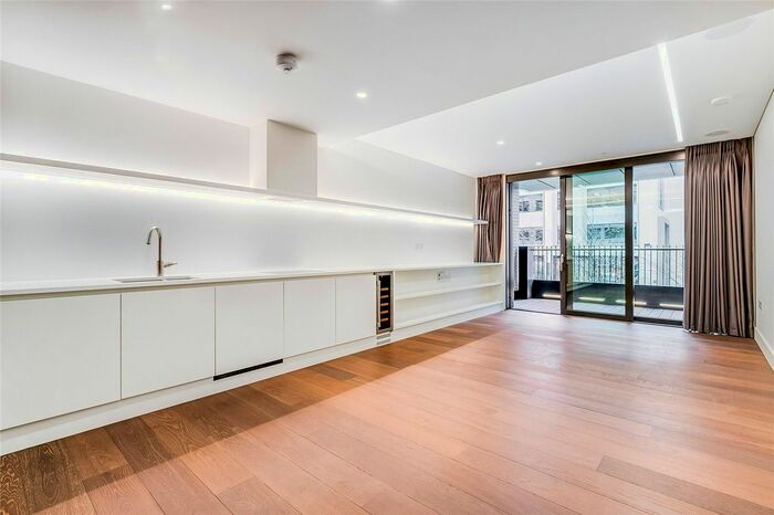 1 Bedroom Flat To Rent In Rathbone Place, London, W1T