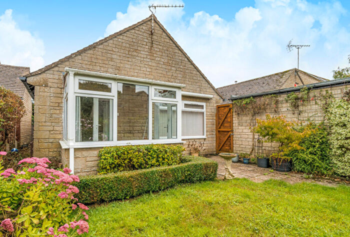 3 Bedroom Bungalow For Sale In Burleigh View, Bussage, Stroud, Gloucestershire, GL6