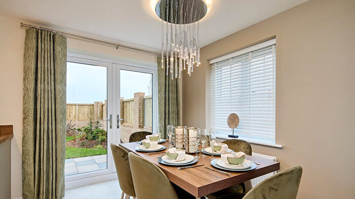 3 Bedroom Semi Detached House For Sale In Seacroft, Leeds, LS14