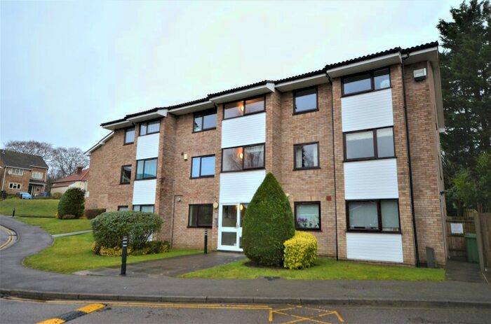 2 Bedroom Flat To Rent In Clockhouse Road, Farnborough, GU14