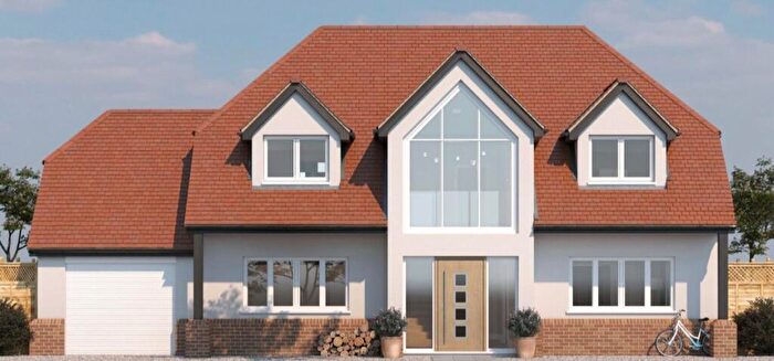 4 Bedroom Detached House For Sale In Greywell Road, Mapledurwell, Hampshire, RG24