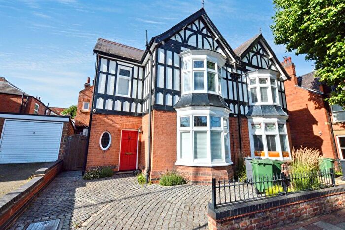 5 Bedroom Semi-Detached House For Sale In Granby Street, Loughborough, LE11