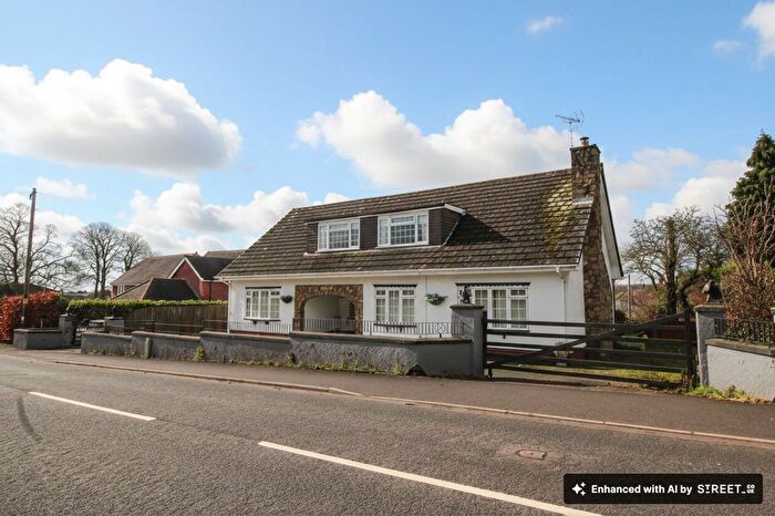 4 Bedroom Detached House For Sale In Village Road, Northop Hall, CH7