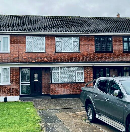 3 Bedroom Terraced House To Rent In Sheridan Close, Romford, RM3