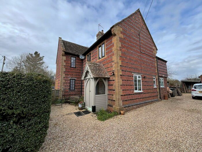 3 Bedroom End Of Terrace House For Sale In Lower Chilton, Chilton Cantelo, Yeovil, Somerset, BA22