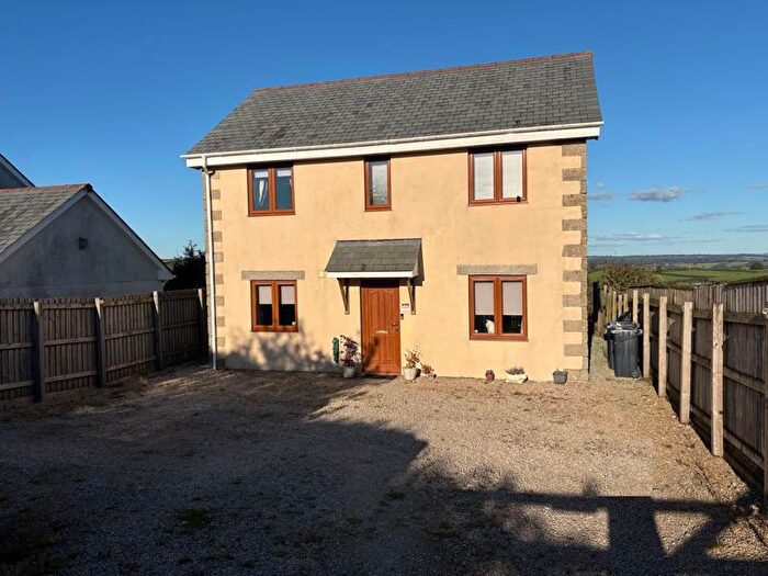 3 Bedroom Detached House For Sale In Lanlivery, Bodmin, PL30