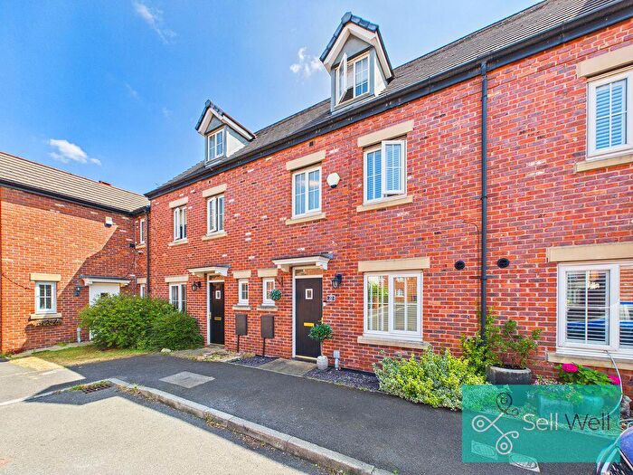 4 Bedroom Terraced House For Sale In Bolbury Crescent, Swinton, Manchester, M27