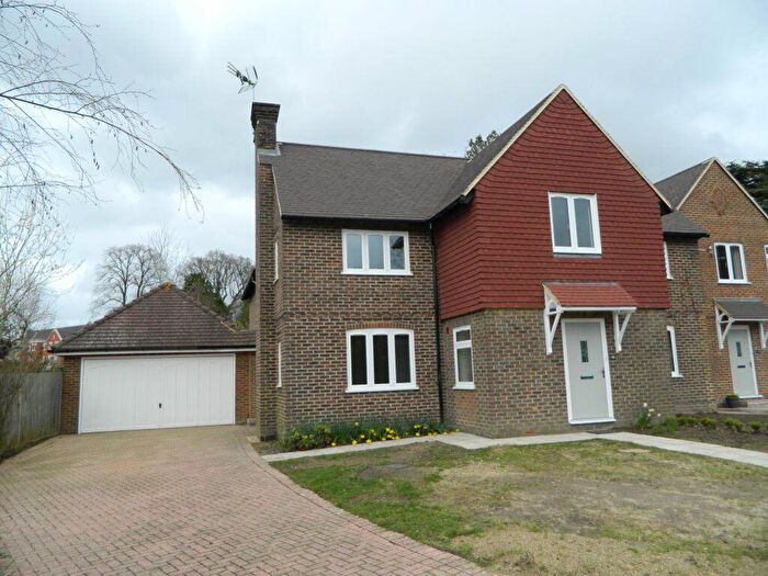 4 Bedroom Semi-Detached House To Rent In Watercress Place, Horsham, RH13