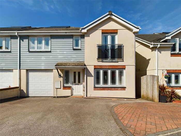 4 Bedroom Semi-Detached House To Rent In Wadebridge, Cornwall, PL27