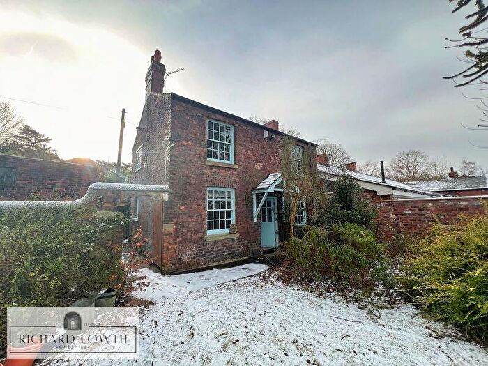 2 Bedroom Cottage To Rent In Towers Road, Poynton, SK12