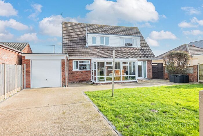 4 Bedroom Detached House For Sale In The Esplanade, Scratby, NR29