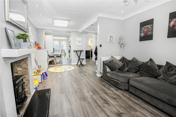 2 Bedroom End Of Terrace House To Rent In Kenyngton Drive, Sunbury-On-Thames, Surrey, TW16