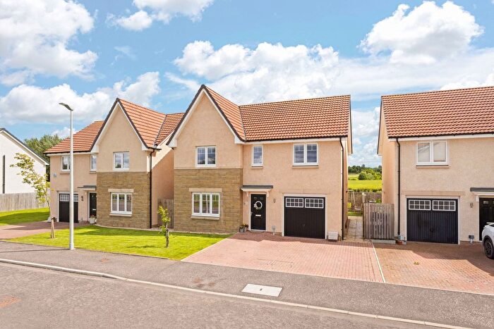 4 Bedroom Detached House For Sale In Briestonhill View, West Calder, EH55