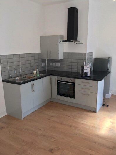 2 Bedroom Flat To Rent In Alfred Street, Weston-Super-Mare, BS23