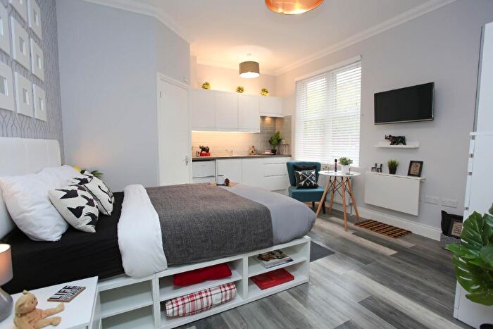 Studio To Rent In Victoria St, Dunstable, LU6