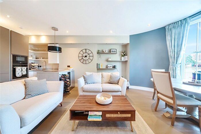 2 Bedroom Flat For Sale In Honor Oak Rise, London, SE23