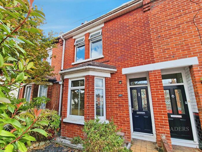 2 Bedroom House To Rent In Doncaster Road, Eastleigh, Hampshire, SO50