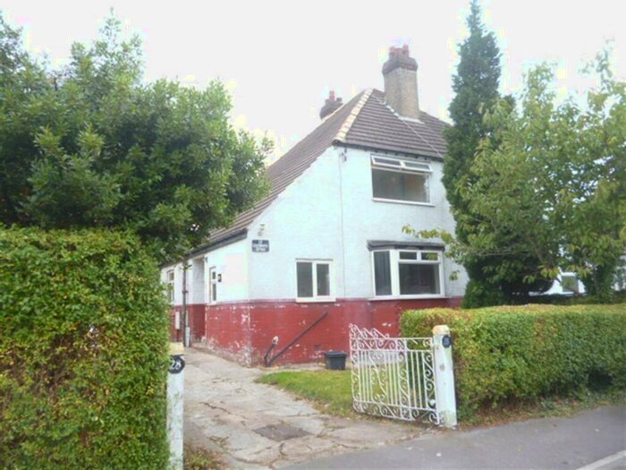 2 Bedroom Semi-Detached House To Rent In Greenfields Drive, Harrogate, HG2