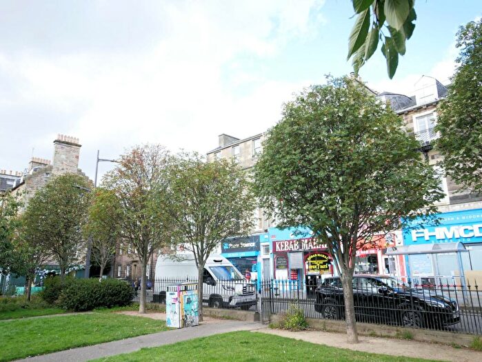 3 Bedroom Flat To Rent In Nicolson Square, Newington, Edinburgh, EH8