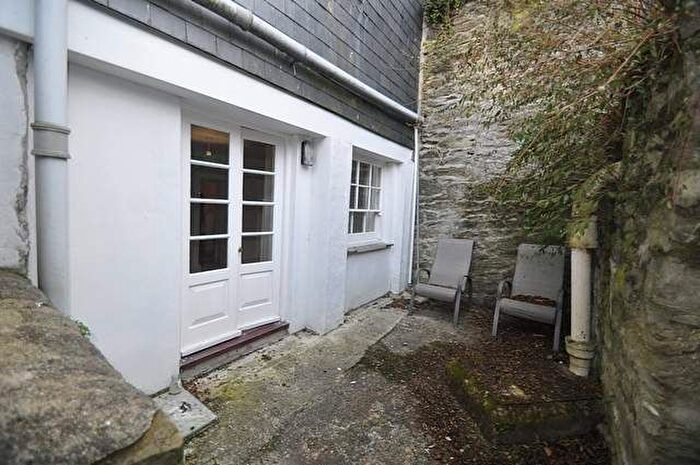 1 Bedroom Flat To Rent In Grove Place, Falmouth, TR11