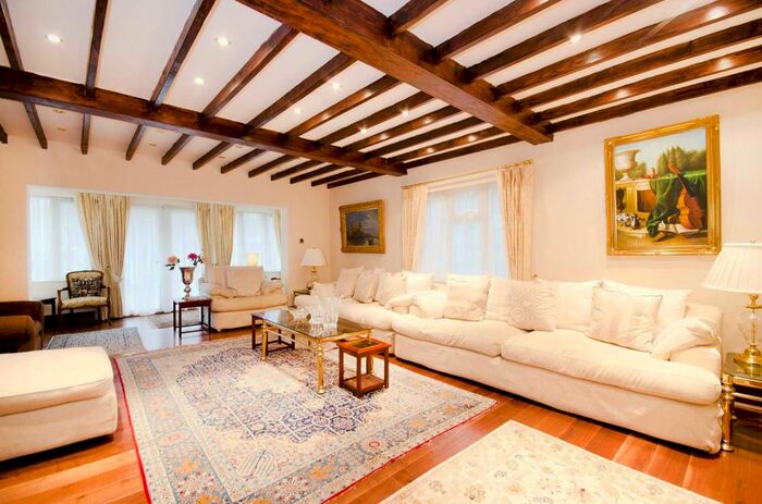 5 Bedroom Detached House To Rent In South View Road, Pinner, HA5