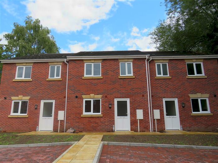 3 Bedroom Terraced House To Rent In Station Road, Langley Mill, Nottingham, NG16