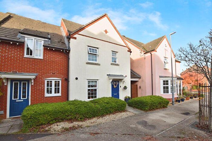 3 Bedroom End Of Terrace House To Rent In Halfpenny Road, Salisbury, SP2