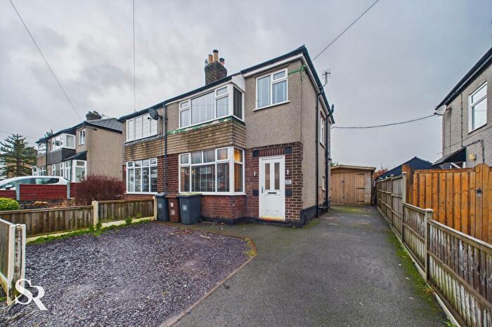 3 Bedroom Semi-Detached House For Sale In Beresford Road, Chapel-En-Le-Frith, SK23