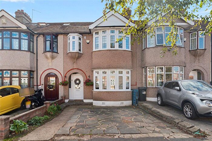 3 Bedroom Terraced House For Sale In Havering Gardens, Chadwell Heath, RM6