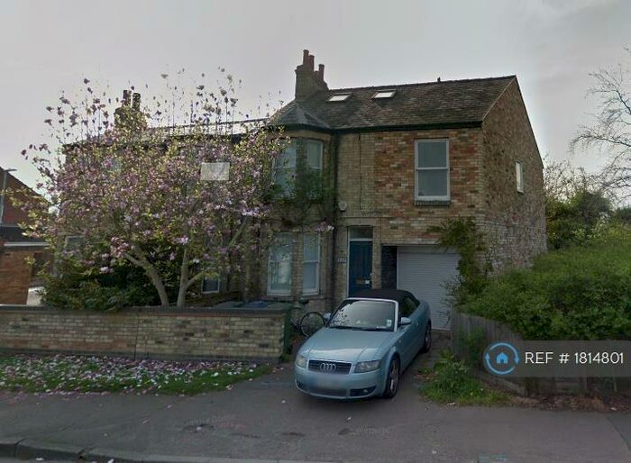 6 Bedroom Semi-Detached House To Rent In Histon Road, Cambridge, CB4