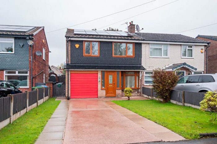 3 Bedroom Semi-Detached House For Sale In Shetland Way, Davyhulme, Manchester, M41