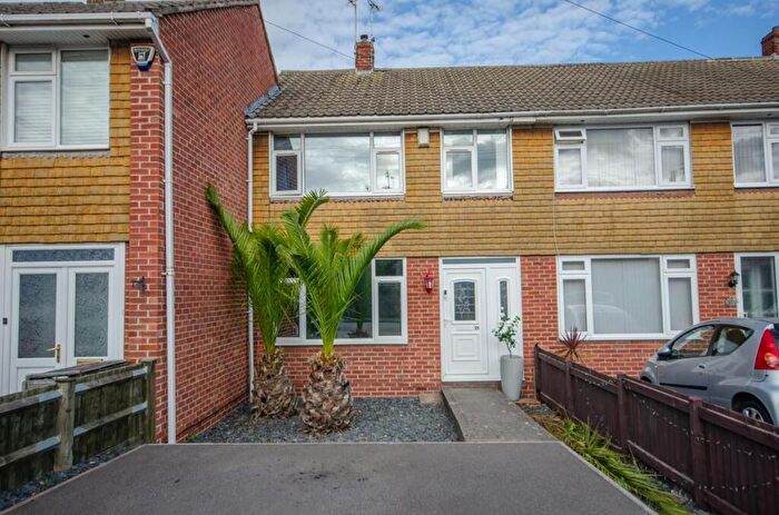 3 Bedroom Terraced House For Sale In Salisbury Road, Downend, Bristol, BS16