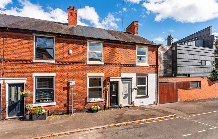 2 Bedroom Terraced House For Sale In Collygate Road, NG2