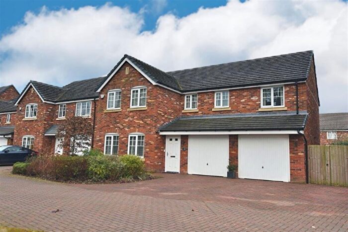 5 Bedroom Detached House For Sale In Cotton Field Road, Holmes Chapel, CW4