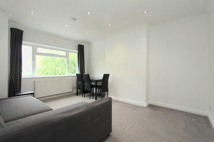 2 Bedroom Maisonette To Rent In Milford Gardens, Wembley, HA0