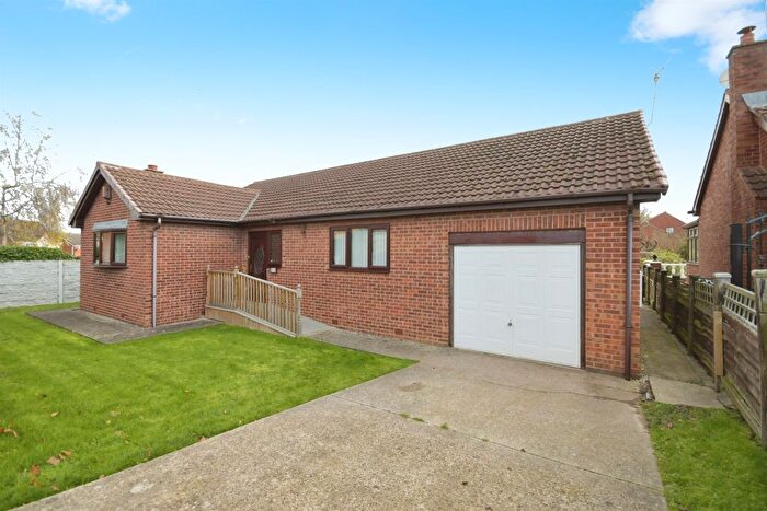 3 Bedroom Detached Bungalow For Sale In Pinfield Close, Great Houghton, Barnsley, S72