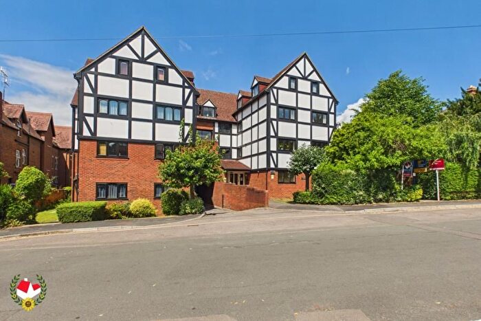 2 Bedroom Flat To Rent In Tudor Court, Kingsholm, Gloucester, GL1