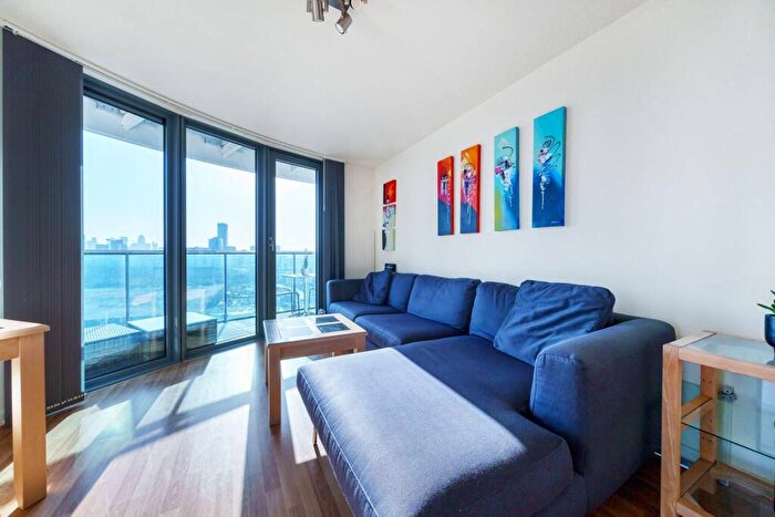 2 Bedroom Flat For Sale In Icona Building, Stratford, London, E15