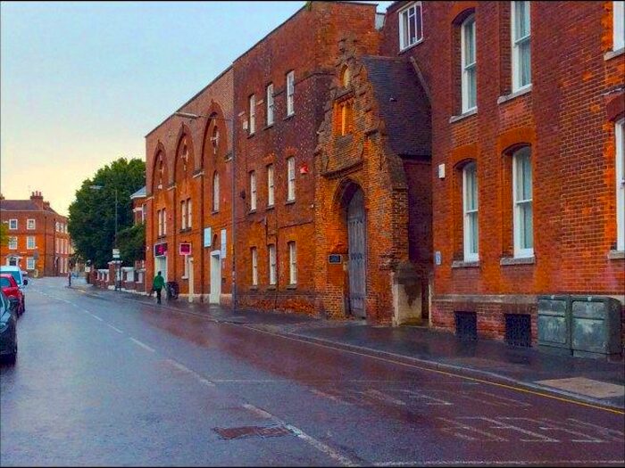 6 Bedroom Flat To Rent In Saint Dunstans Street, CT2