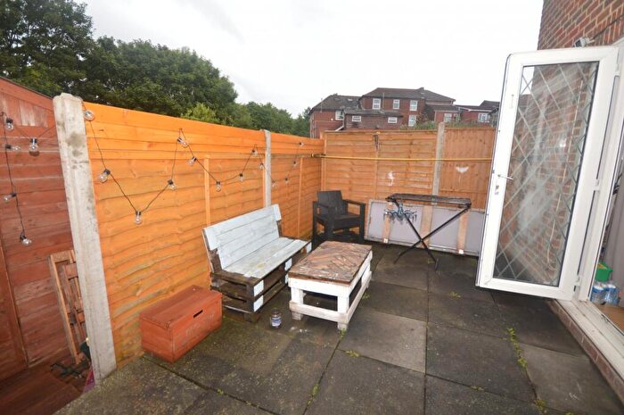 1 Bedroom Flat To Rent In |Ref. |, Adelaide Road, Southampton, SO17