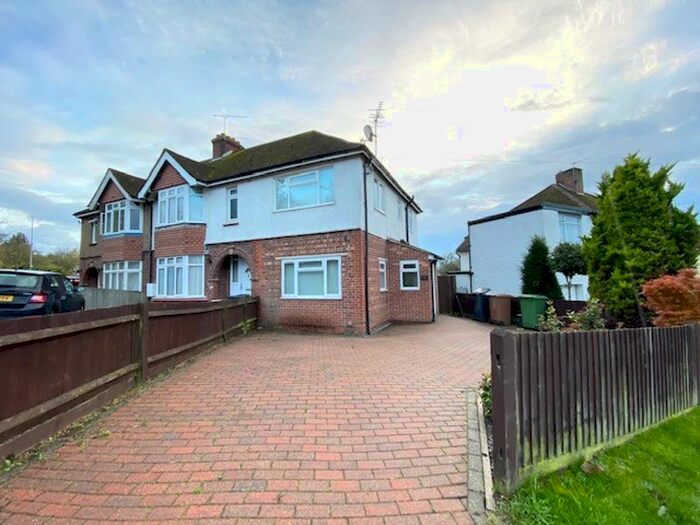 2 Bedroom End Of Terrace House To Rent In Chatham Road, Maidstone, ME14