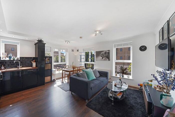 2 Bedroom Apartment To Rent In Howard House, Wesley Avenue, Silvertown, E16