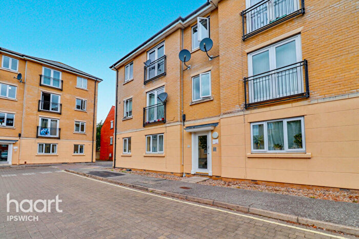 2 Bedroom Flat For Sale In Firmin Close, Ipswich, IP1