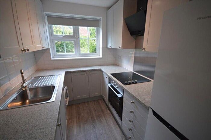 1 Bedroom Maisonette To Rent In Westminster Court, St Albans, AL1
