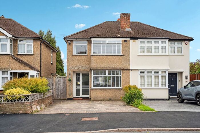3 Bedroom Semi-Detached House For Sale In Malvern Way, Croxley Green, Rickmansworth, WD3