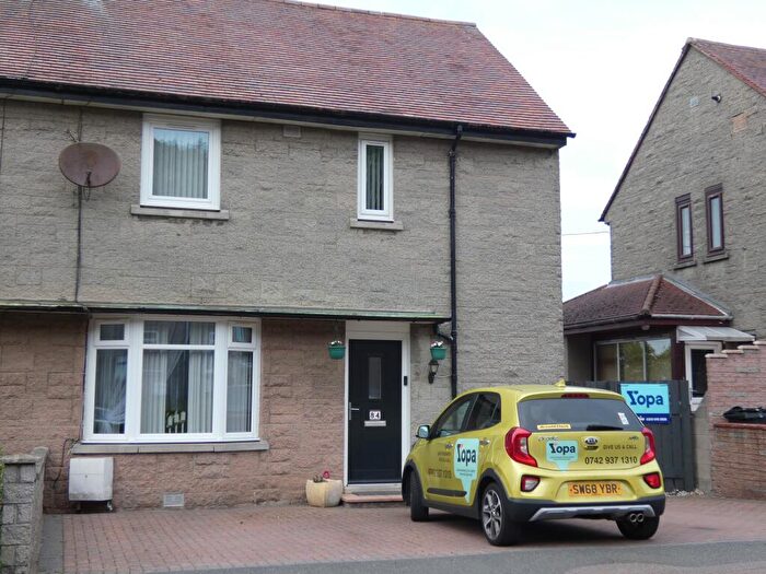 3 Bedroom Semi-Detached House For Sale In Caiesdykes Road, Aberdeen, AB12